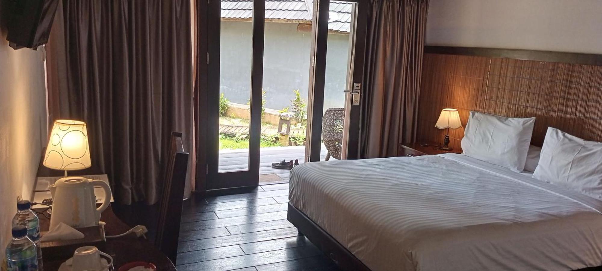 Kasuari Valley Beach Resort Sorong Dış mekan fotoğraf