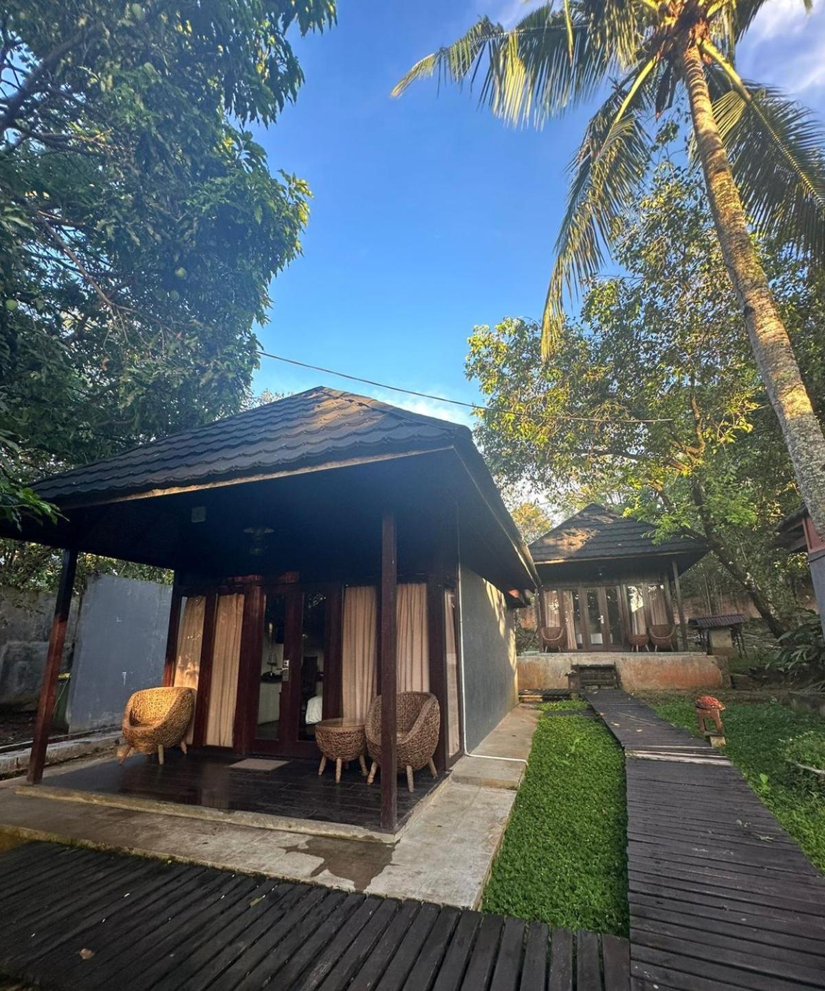 Kasuari Valley Beach Resort Sorong Dış mekan fotoğraf